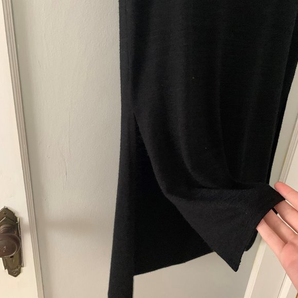 Longline Black TShirt - Picture 2 of 2